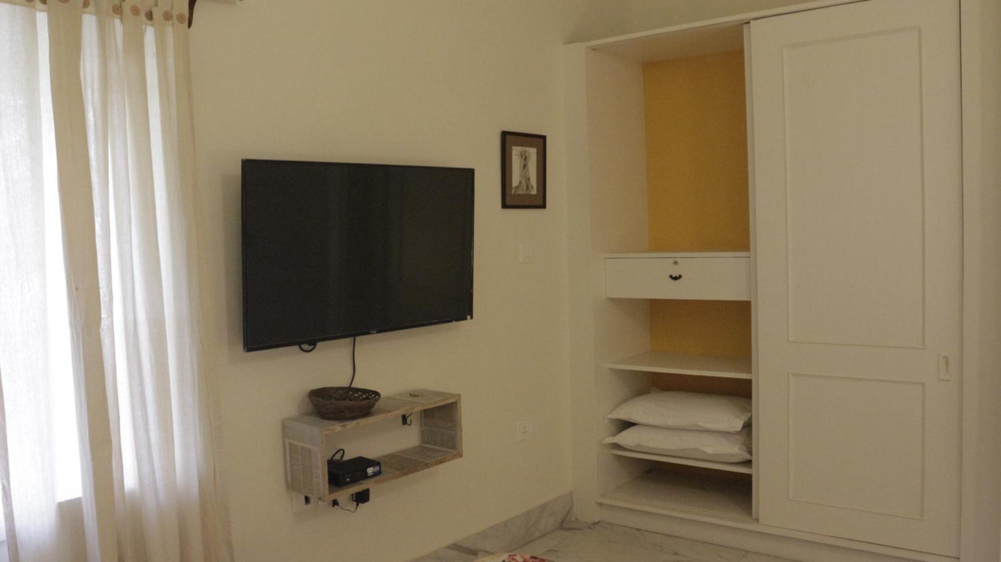5/4 - Calcutta'S Freshest Bnb Экстерьер фото